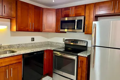 111 Warren Ave #3G