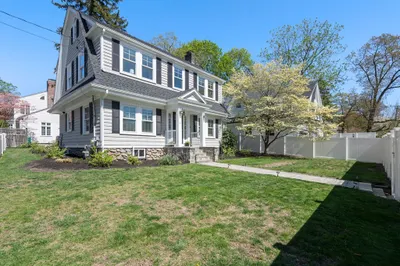 5 Meredith Circle 1