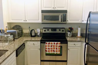 1 Cityview Lane #305 1