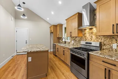 31 Woodale Ave #3 1