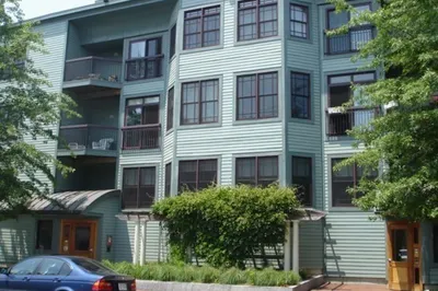 185 High St #303 1