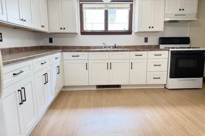 21 West Carpenter St #B 1