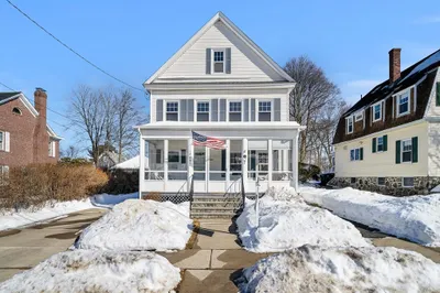 42 Pentucket Ave 1