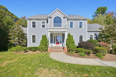 7 Chopin Ct 1