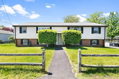33 Bristow St #2 1
