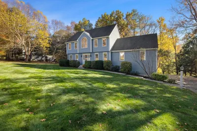 52 Blanchard Road 1