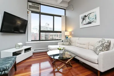 12 Stoneholm St #426