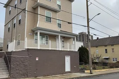310 Alden St