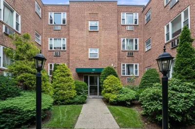 61 Colborne Rd #B2