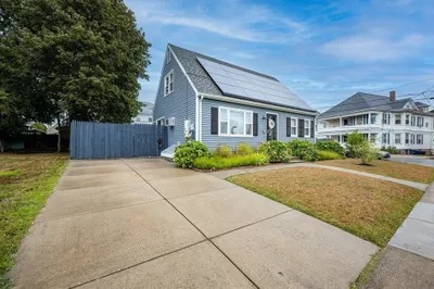 3 Canterberry St