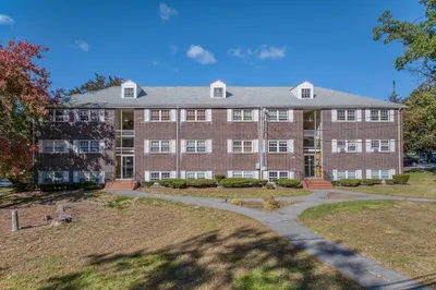105 Farrwood Ave #11 1