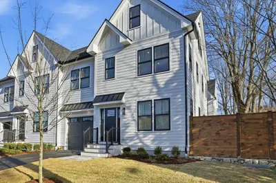 10 Webber Avenue #102 1