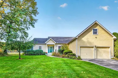 45 Pickman Dr #45 1