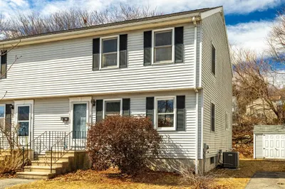 6 Catalpa Circle