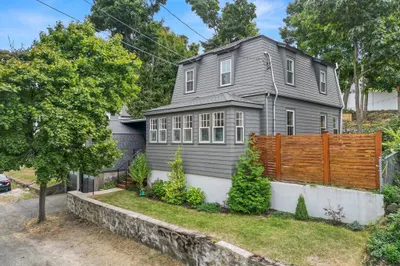 11 Lynde St 1