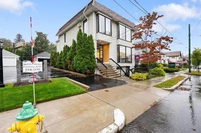 44 Trapelo Rd 1