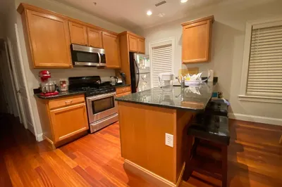35 Magnolia St #4