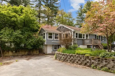 270 Franklin St 1