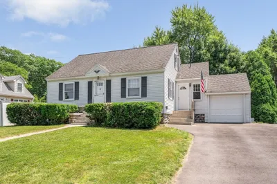 15 Walnut Ave