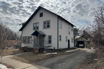 84 Congress St 1