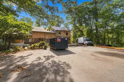 47 Riverside Dr 1