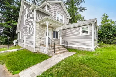 38 Ames Ave