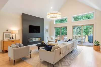 114 Lindenridge Rd 1