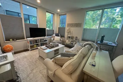 525 E First St #3