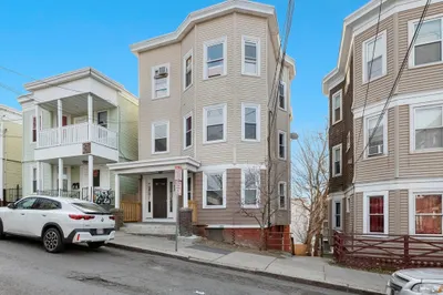 75 Bellingham St 1