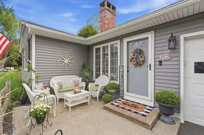 36 Decorie Dr 1