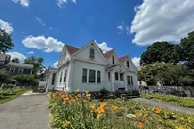 17 Channing Street #1-2