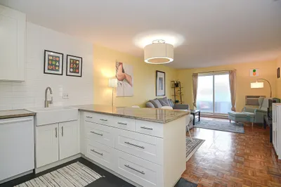 18 Pond St #7 1