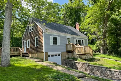 19 Robinwood Dr. 1