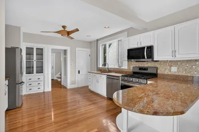 125 Wilmington Ave 1