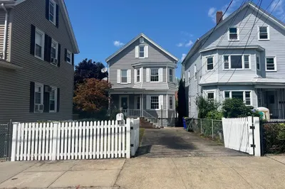 104 Hood St 1