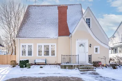 21 Neptune Ave 1