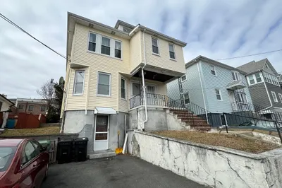 24 Olcott St #1