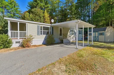 15 Colonial Lane 1
