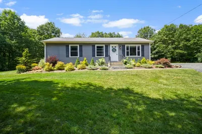 87 Monson Rd 1