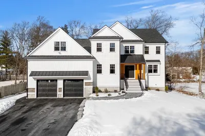 11 Hearthstone Drive 1