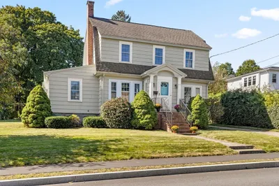 40 Hawthorn Rd 1