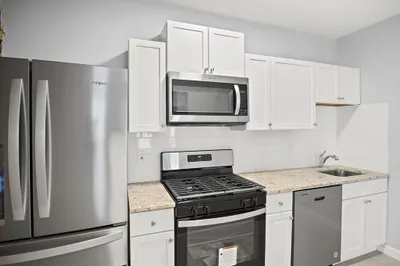 105 Brunswick St #3