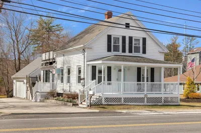 35 Lafayette Rd