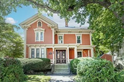 122 W Wyoming Ave #B