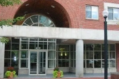 20 Webster St #410