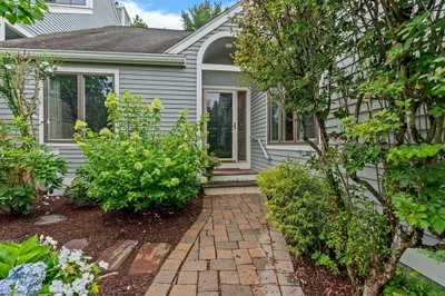 64 Pickwick Way #64 1
