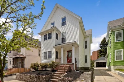 37 Lewis St