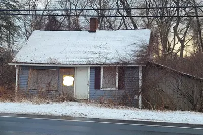 47 Bay Rd