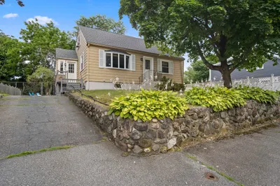 54 Eastern Ave