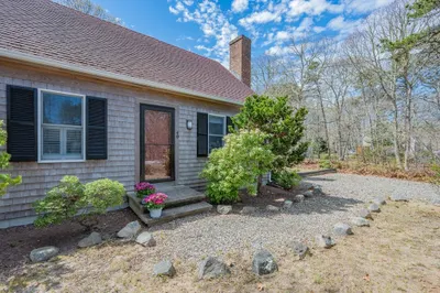 40 Fairview Ave 1